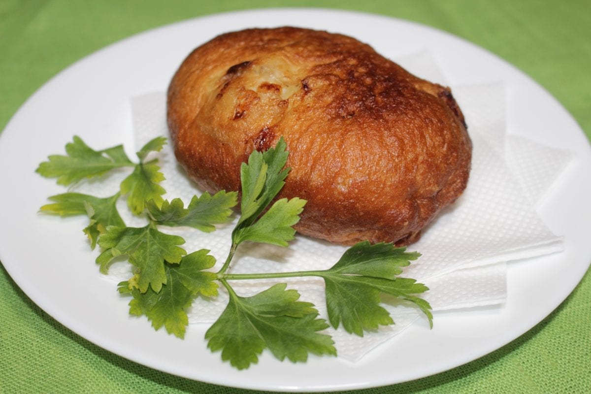 Пирожок жареный с мясом Pirozhki zharenye s myasom 1200x800 - Пирожок жареный с мясом