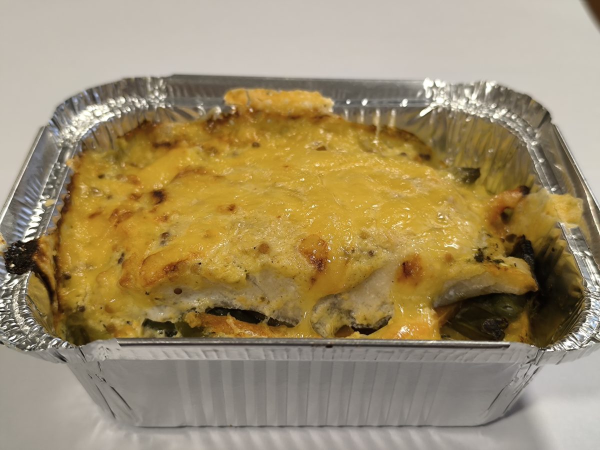 IMG 20260225 085732 1200x900 - Филе рыбы, запеченное на подушке из овощей