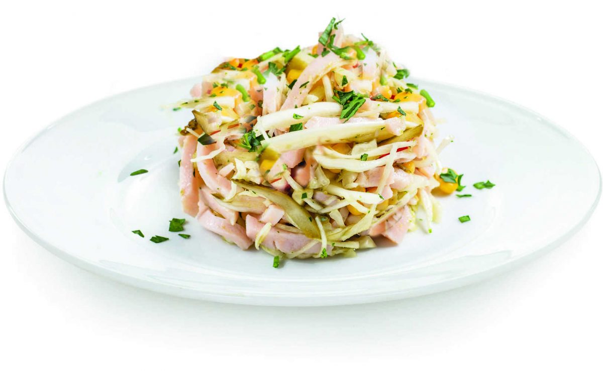 Салат с ветчиной и огурцом Salat s vetchinoj i ogurtsom 1200x739 - Салат с ветчиной и огурцом