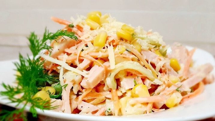 Салат с ветчиной и кукурузой 2 e1634812300696 - Салат с ветчиной и кукурузой