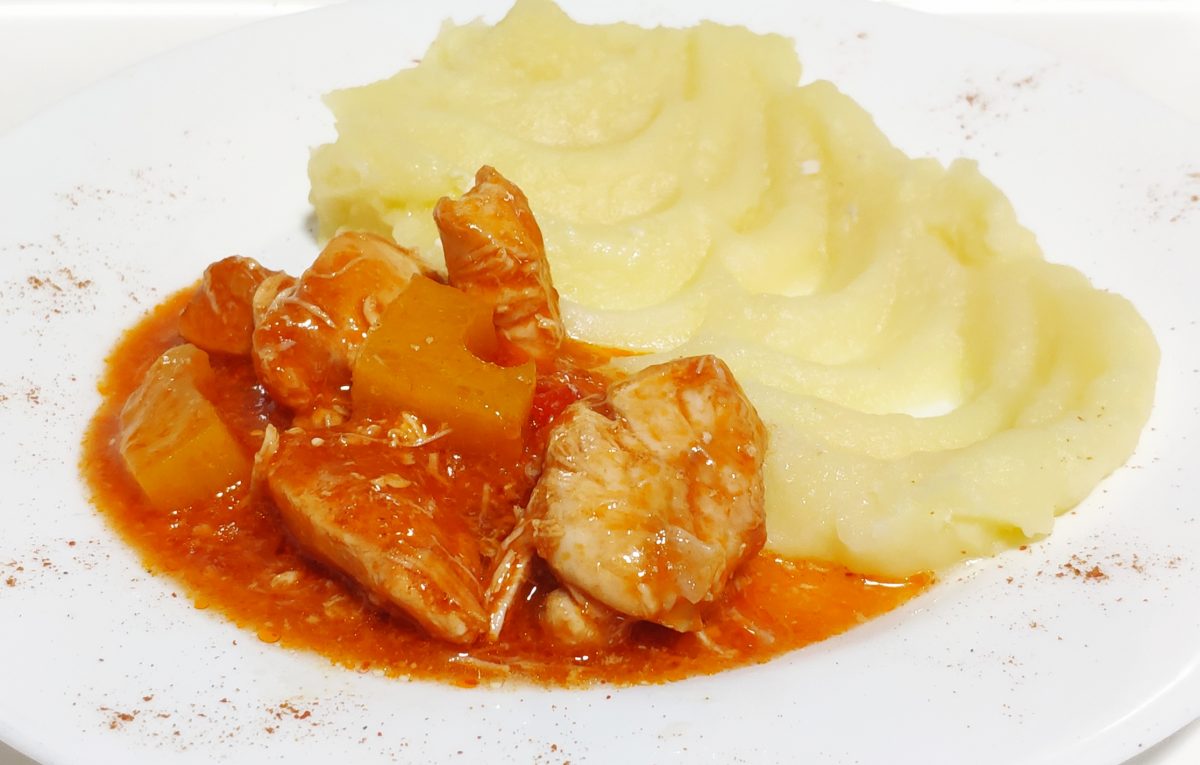 1658400368412 1200x765 - Свинина тушеная в кисло-сладком соусе с картофельным пюре