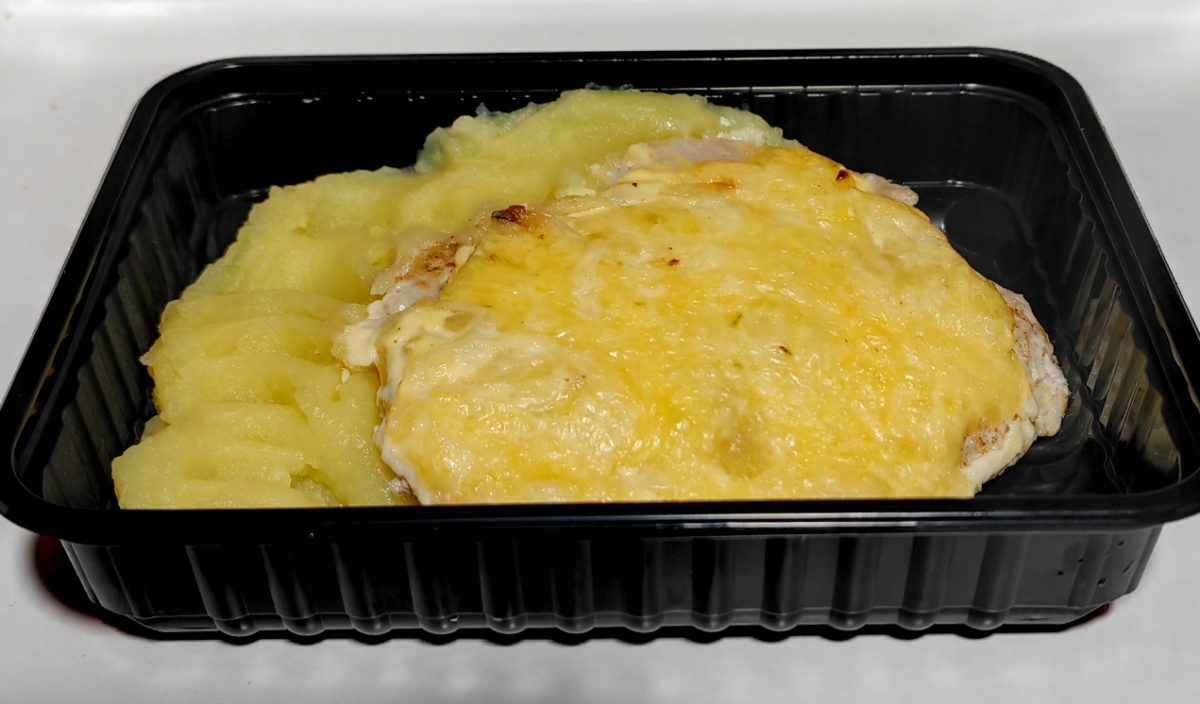 IMG 20230202 112704 1200x704 - Отбивная куриная по-французски с луком / картофельное пюре