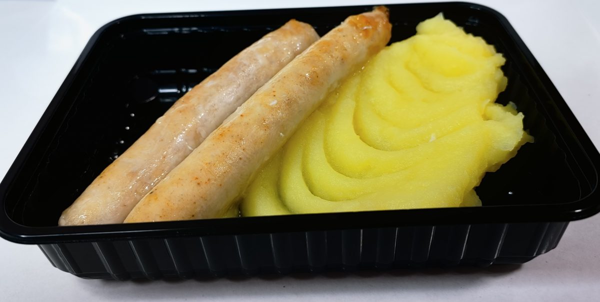 IMG 20230911 112319 1 1200x604 - Колбаски куриные пикантные / картофельное пюре