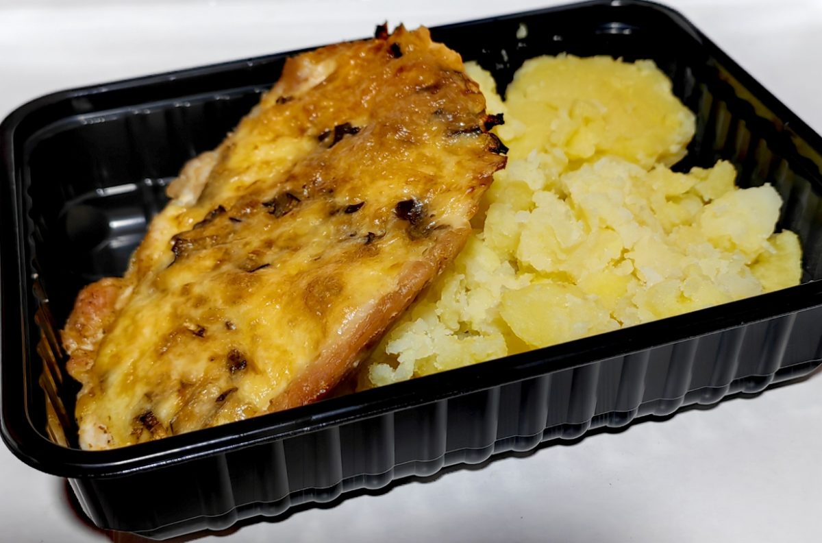 IMG 20230210 124822 1200x792 - Отбивная куриная с грибами  / Картофельное пюре