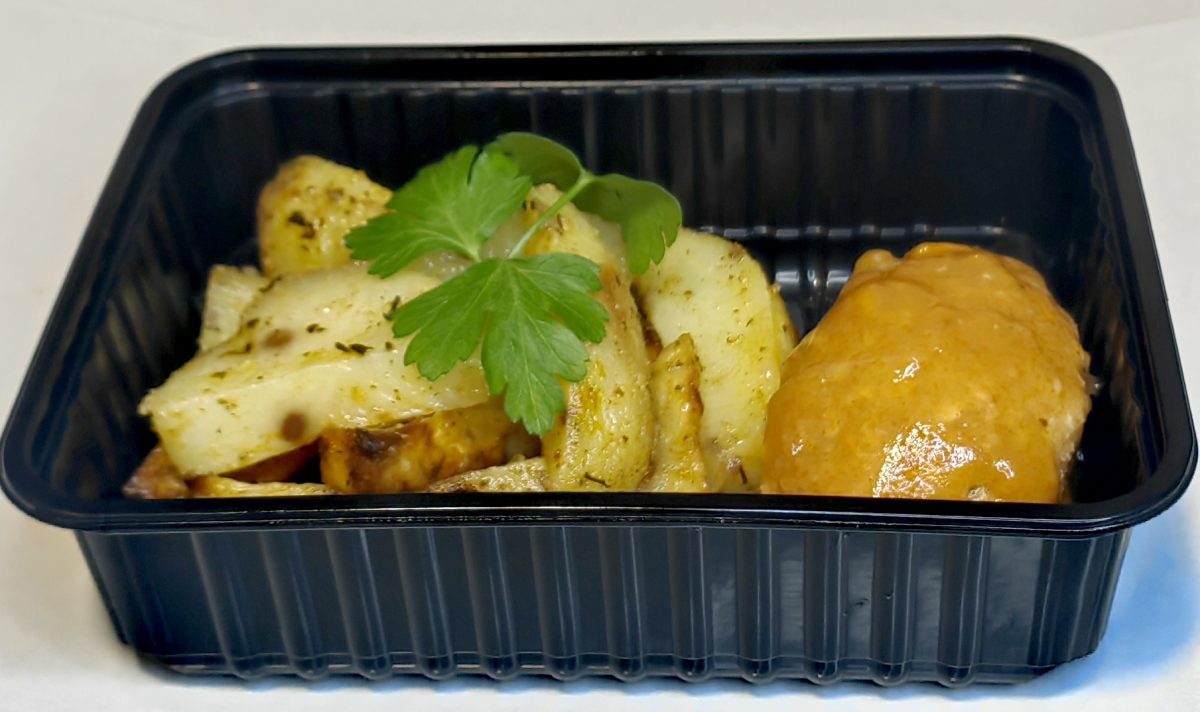 IMG 20251017 100023 1200x712 - Котлета "Домашняя" в красном соусе /Картофельные дольки