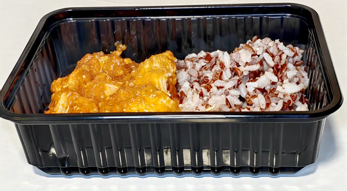 IMG 20251128 123837 1200x662 - Гуляш куриный в томатном соусе   /  Гарнир из белого и бурого риса