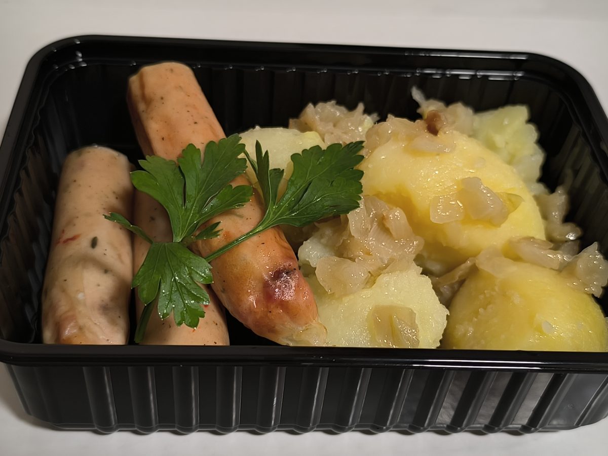 IMG 20251215 121648 1200x900 - Колбаски куриные пикантные  под соусом терияки / Картофель отварной с луком